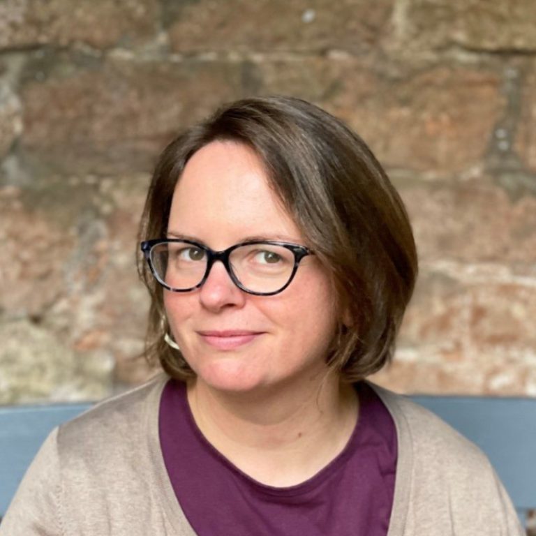 Ali Lyons
